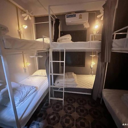 Lucky Hostel 루앙프라방 외부 사진