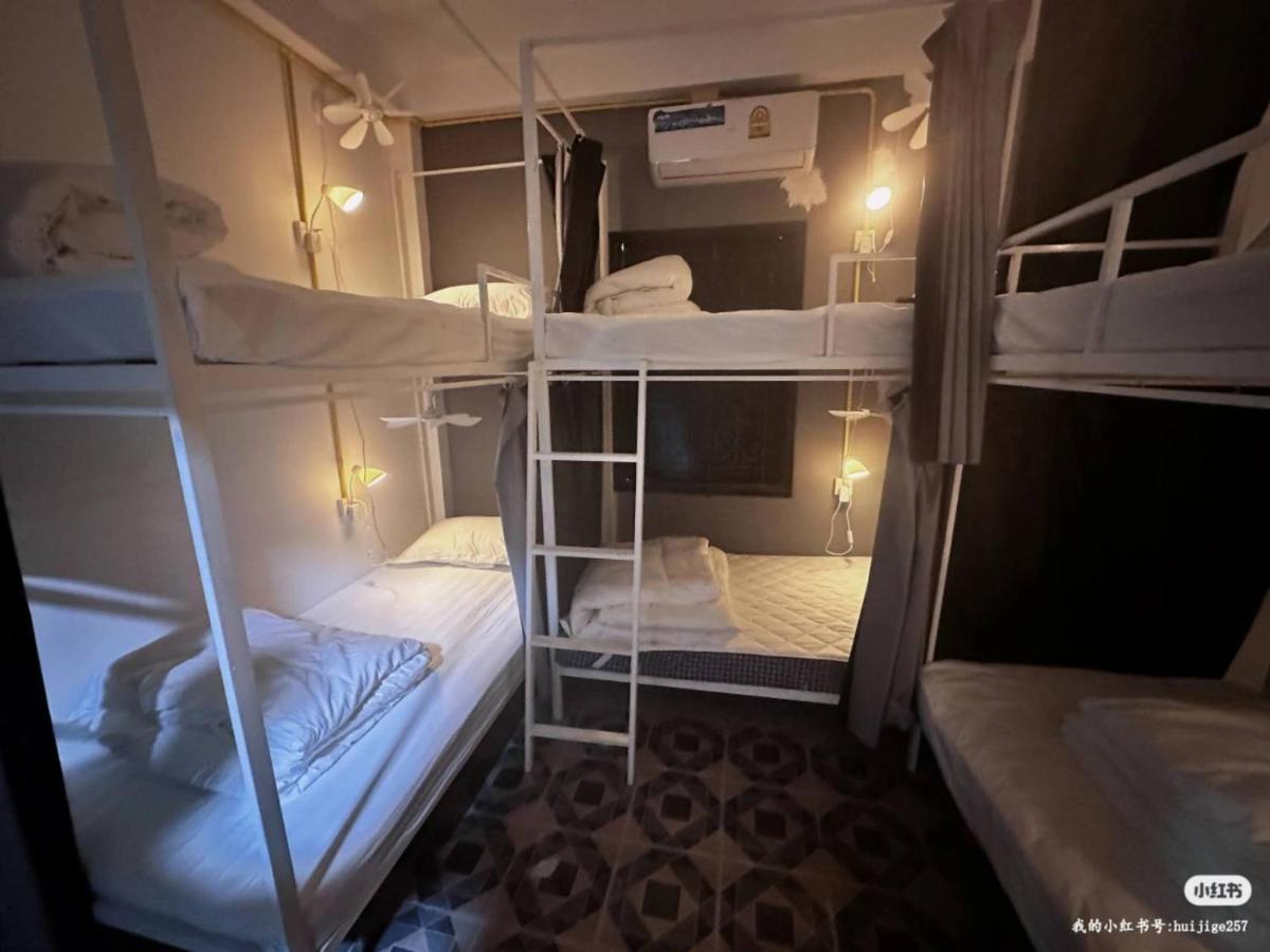 Lucky Hostel 루앙프라방 외부 사진
